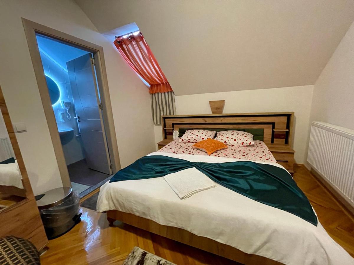 Madigan'S Hotel Kosovo Polje Екстер'єр фото