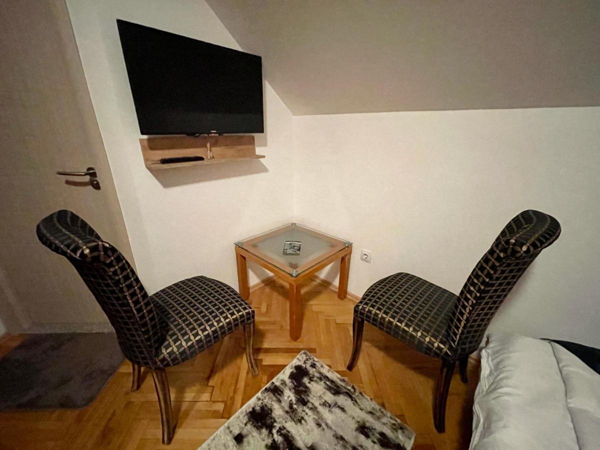 Madigan'S Hotel Kosovo Polje Екстер'єр фото