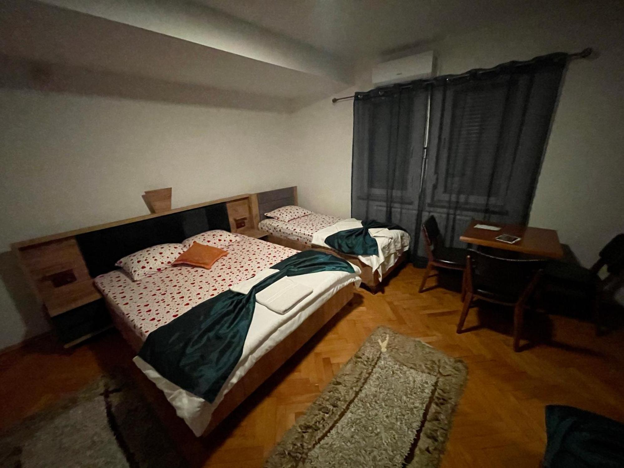 Madigan'S Hotel Kosovo Polje Екстер'єр фото