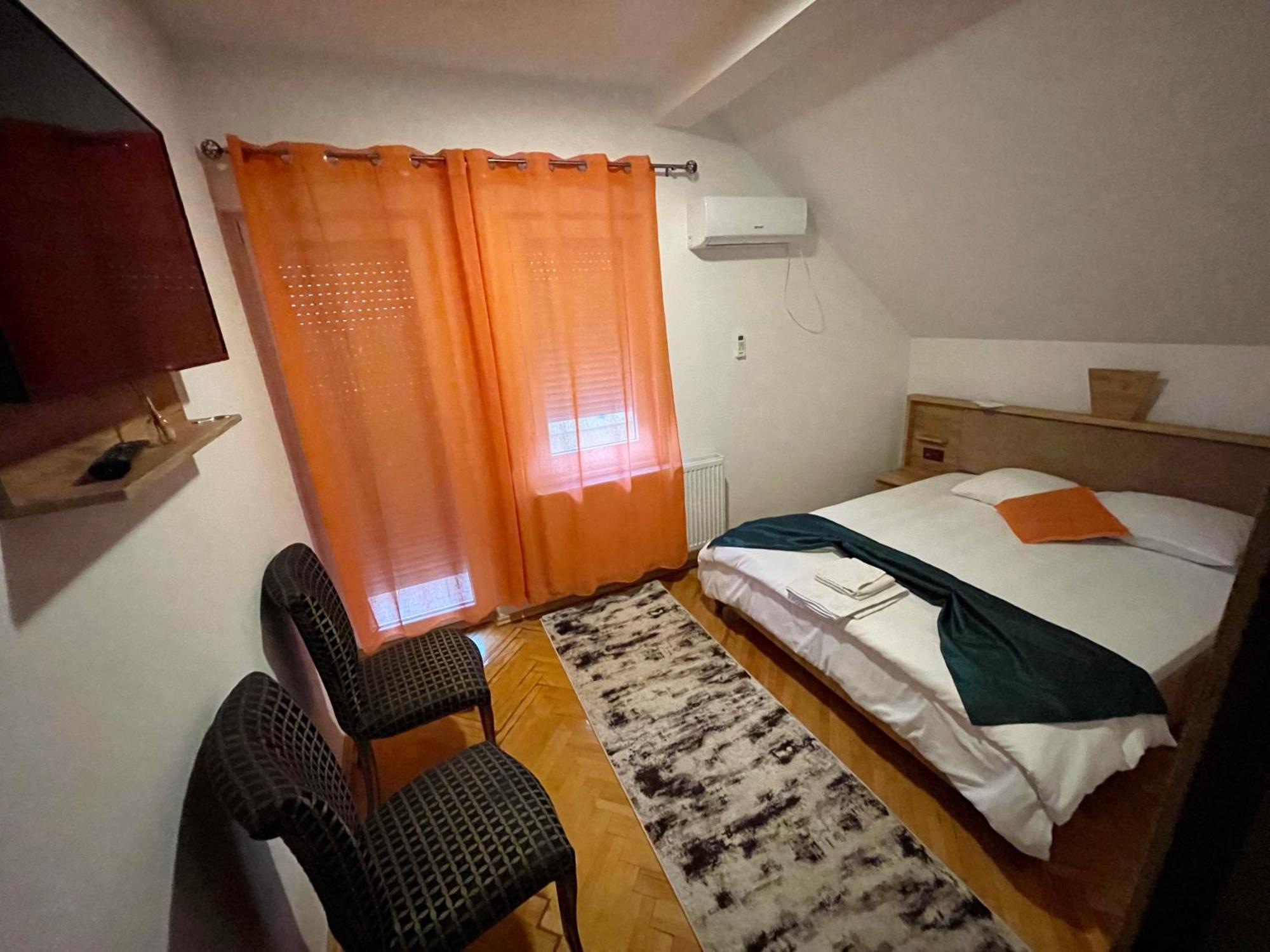 Madigan'S Hotel Kosovo Polje Екстер'єр фото